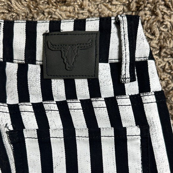 L&B Lucky & Blessed Monochrome Striped Flare Pants Size 4 - Picture 9 of 12